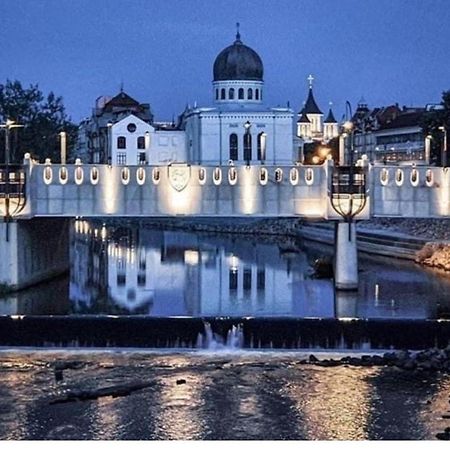 Flux Studios Apart 2 Oradea Luaran gambar