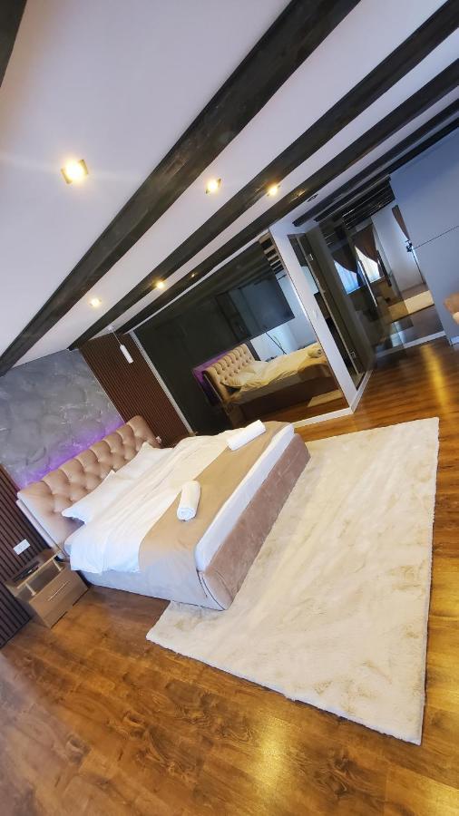 Flux Studios Apart 2 Oradea Luaran gambar