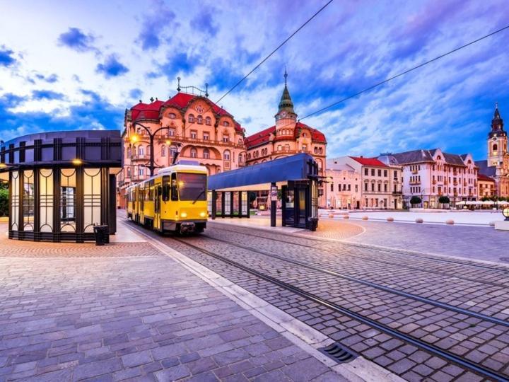Flux Studios Apart 2 Oradea Luaran gambar